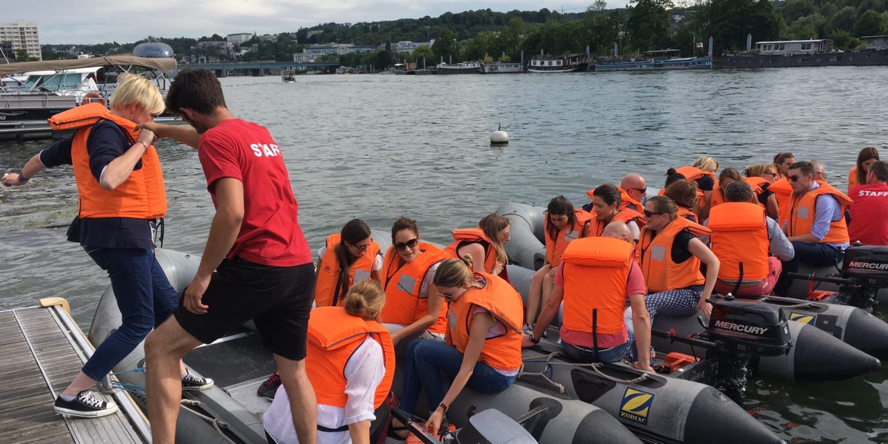 Team-building en zodiac sur la Seine
